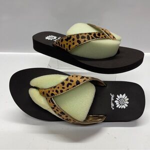 New Yellow Box Flip Flops Sz 3 Leopard Print Furry Straps Leather "Burst II"